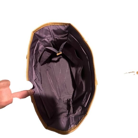 Purple and tan full top zip lined Hartmann tote with interior pockets - Picture 5 of 8